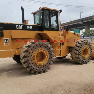 Cargador de ruedas usado CAT 966F con horas de trabajo bajas 0-2000 Peso 20000-21000 kg