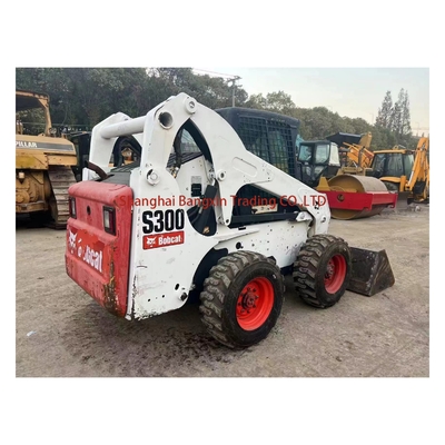 Horas de trabajo bajas S300 Bobcat Cargador de dirección en perfecto estado para inspección