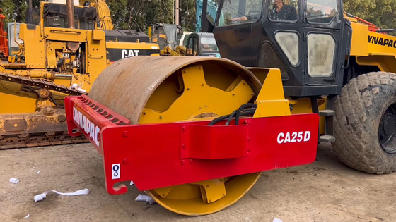 Compactor de segunda mano Dynapac CA30 CA25 con motor diésel y certificación EPA/CE