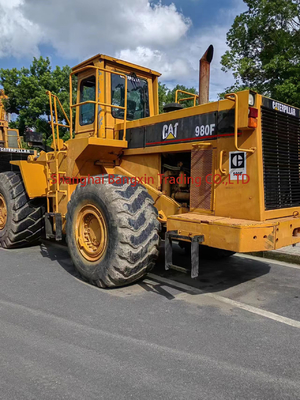 Cargador de ruedas usado CAT980F con gran potencia y estabilidad hidráulica en buen estado