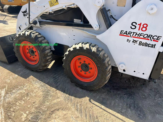 Bobcat S18 cargador de dirección con motor Kubota asequible y duradero