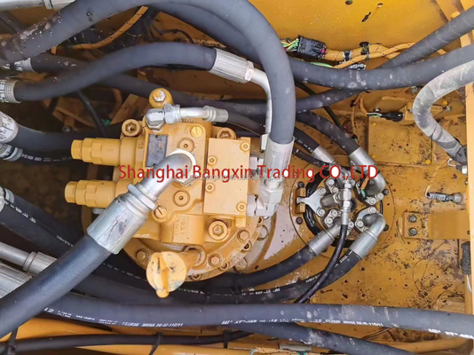 Sí, inspeccionamos una mini excavadora CAT 323 de 20 toneladas y con 700 horas de trabajo.