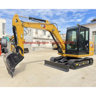 Mini excavadora CAT 305.5E2 con cilindro hidráulico original en buenas condiciones