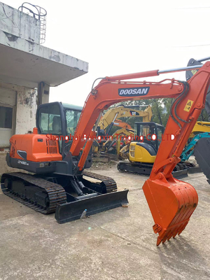 Obtenga el mejor precio en excavadoras usadas Doosan DX60 con gran potencia y estabilidad hidráulica