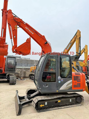 Excavadora mini Hitachi ZX60 de segunda mano con gran potencia y estabilidad hidráulica