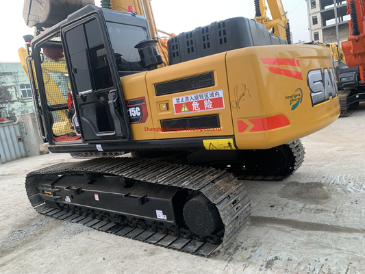 Excavadora Sany SY215 en excelente estado.