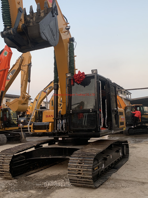 Excavadora Sany SY215 en excelente estado.