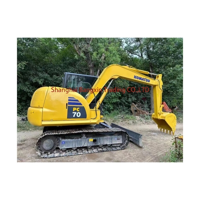 Excavadora recorrida Komatsu PC70 usada con válvula hidráulica original en 7000 KG