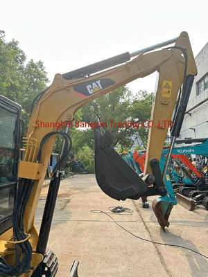 Excavadora de gatos usada de 2021 con un excelente rendimiento de trabajo y un peso de máquina de 3000 kg